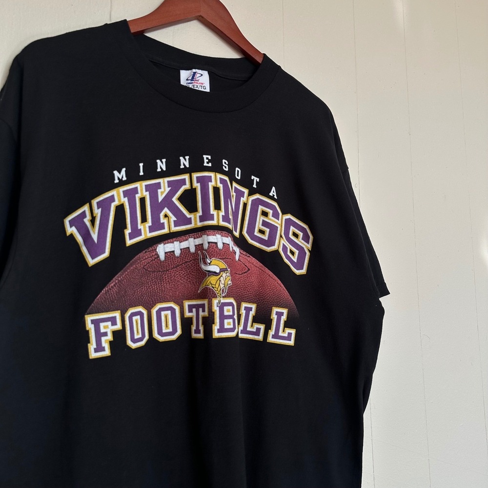 Vintage 90s Minnesota Vikings Football T Shirt Size XL Black NFL Graphic